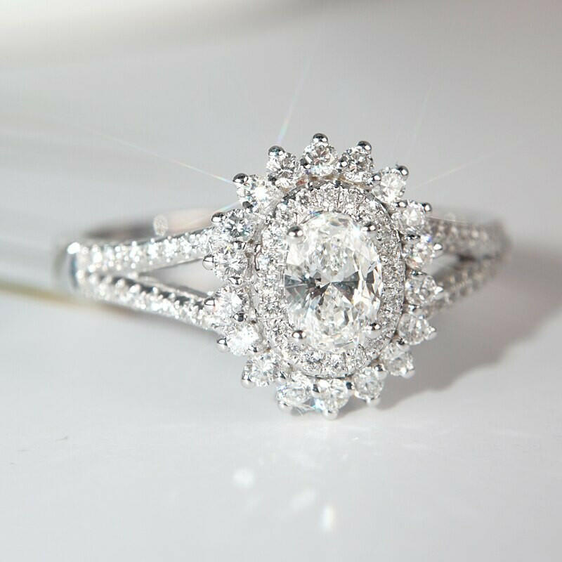 18K White Gold 1.0 Ct Oval Cut Diamond Engagement Ring-Evani Naomi Jewelry