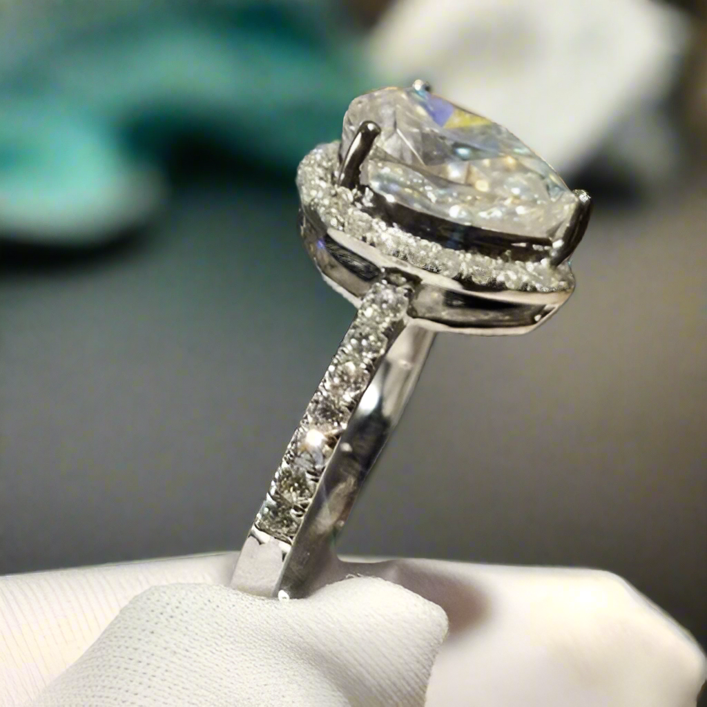 18K White Gold 1.0 Ct Pear Cut Diamond Water Drop Engagement Ring-Evani Naomi Jewelry