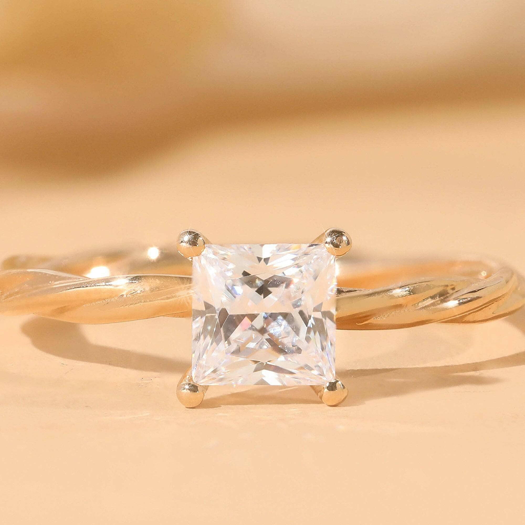 18K Yellow Gold Princess Cut Diamond Twist Engagement Ring Set-Evani Naomi Jewelry