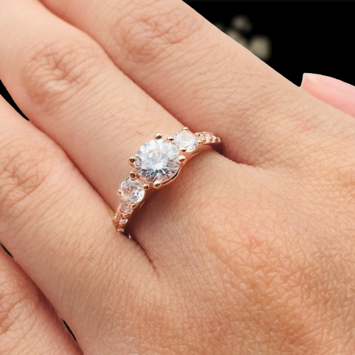 18k Rose Gold Round Diamond Engagement Ring-Evani Naomi Jewelry