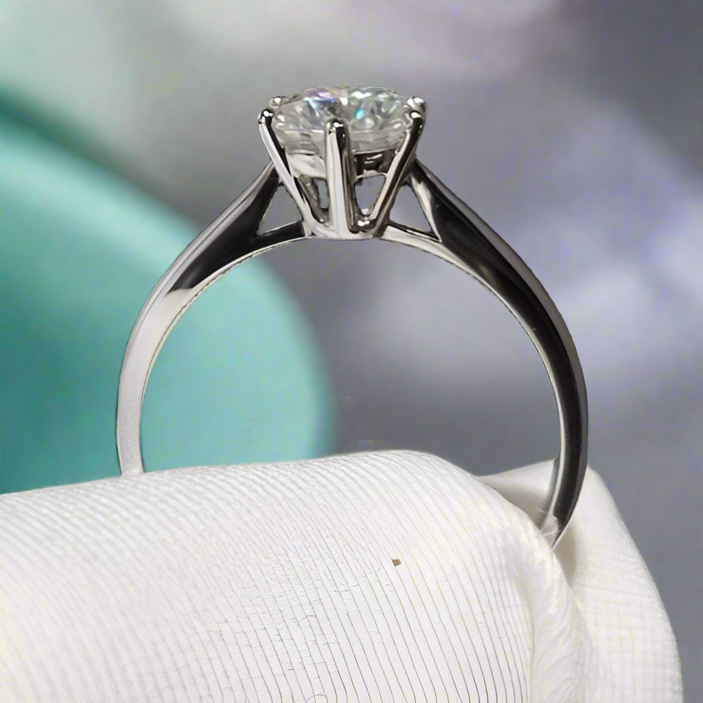 18k White Gold 1.0 Ct Round Cut Diamond Engagement Ring-Evani Naomi Jewelry