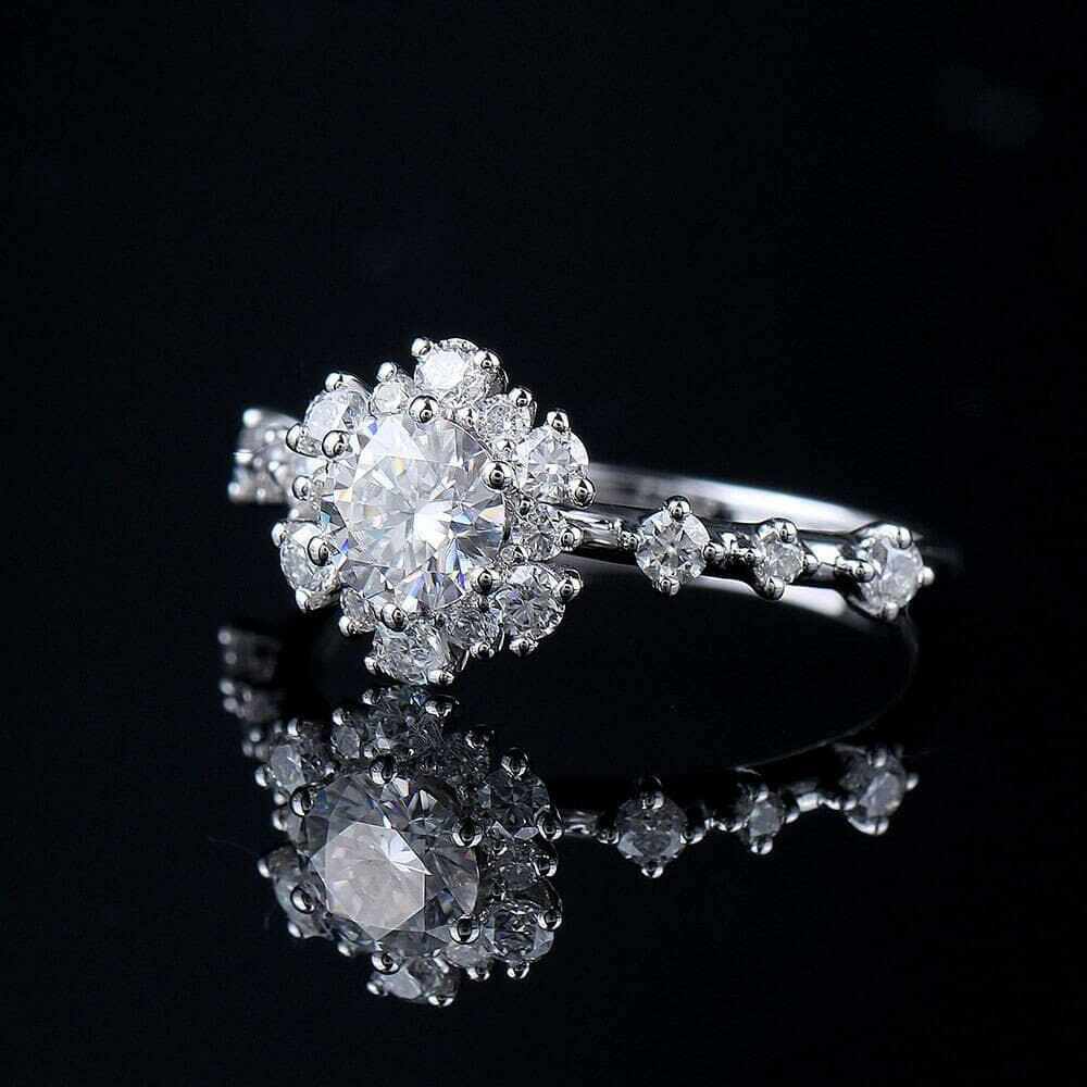 18k White Gold Round Cut Diamond Engagement Ring-Evani Naomi Jewelry