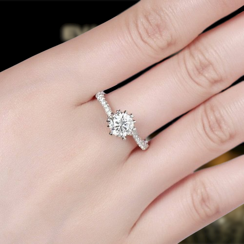 1.0 Ct Round Cut Diamond Heart Prong Engagement Ring-Evani Naomi Jewelry