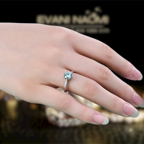 1.0 Ct Round Cut Green Solitaire Diamond Engagement Ring-Evani Naomi Jewelry