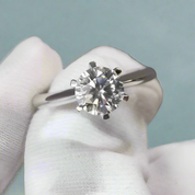 Classic 18K White Gold 1.0 Ct Round Cut Diamond Engagement Ring-Evani Naomi Jewelry