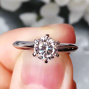 Classic 1.0 Ct Round Cut Diamond Engagement Ring-Evani Naomi Jewelry