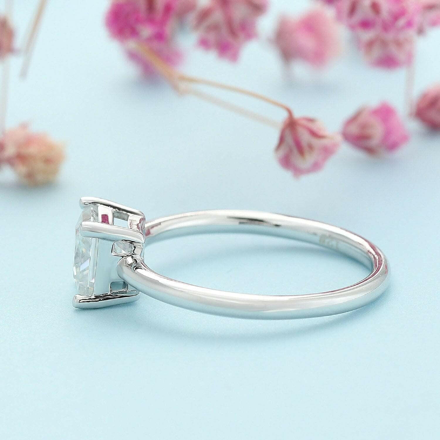 Elegant 1.0 Ct Princess Cut Diamond Solitaire Engagement Ring-Evani Naomi Jewelry