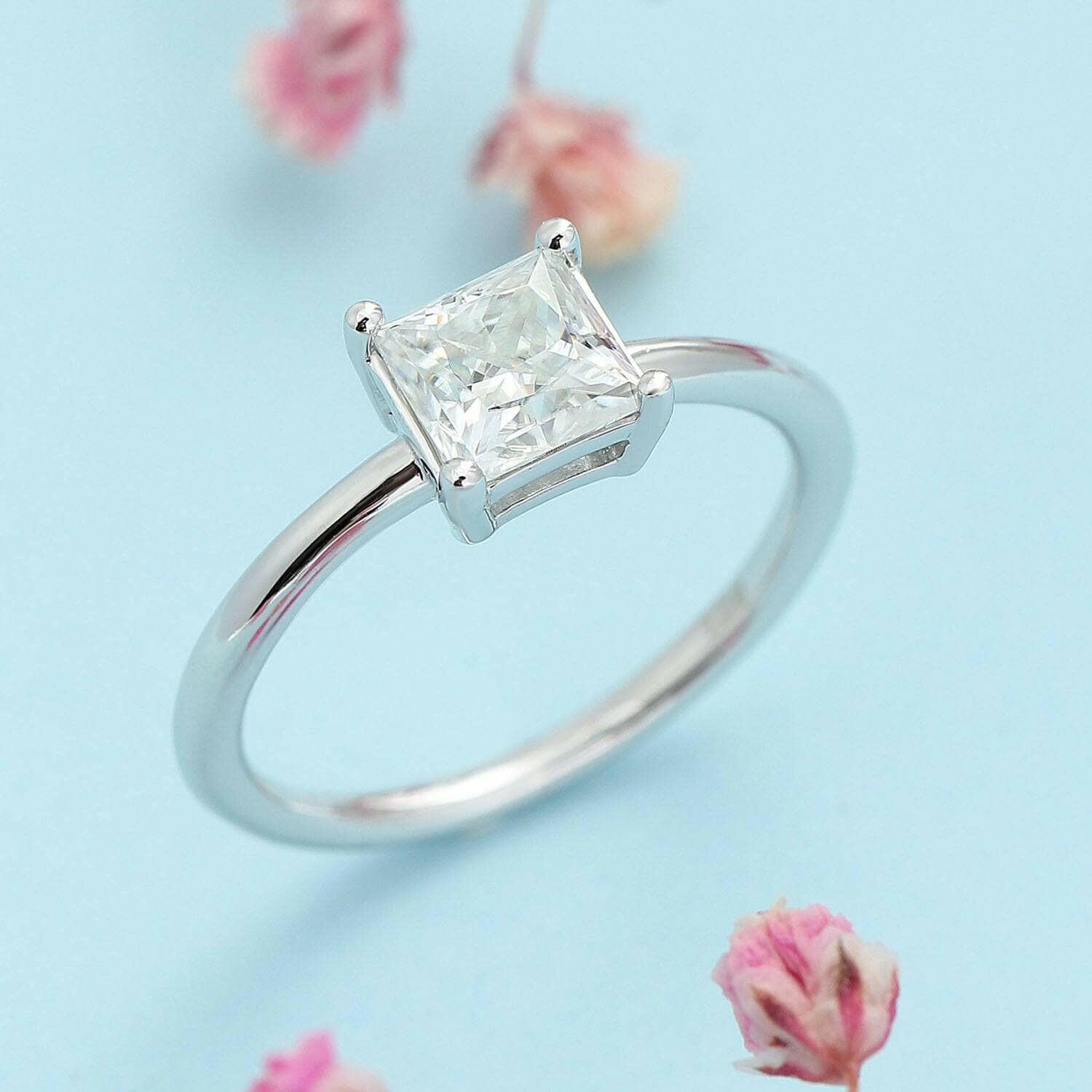 Elegant 1.0 Ct Princess Cut Diamond Solitaire Engagement Ring-Evani Naomi Jewelry