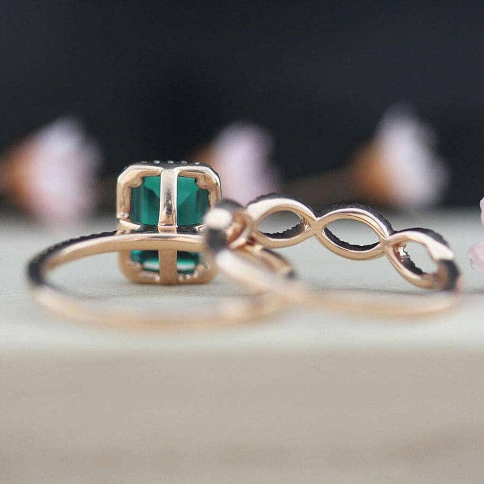 Emerald Cut Green Diamond 14K Rose Gold Wedding Ring Set-Evani Naomi Jewelry
