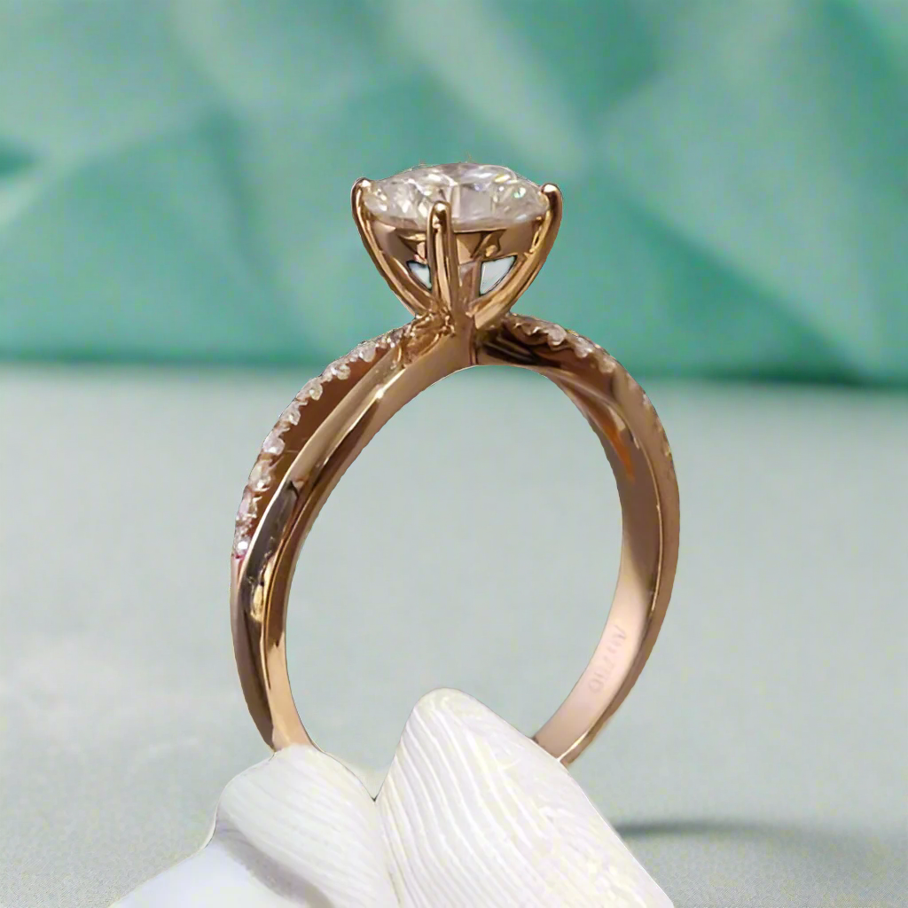 Round Cut 1.0 Ct Diamond 18K Rose Gold Engagement Ring-Evani Naomi Jewelry