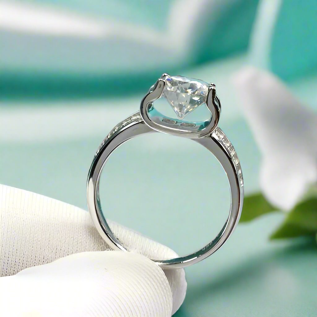 Round Cut Diamond Cow Head Engagement Ring-Evani Naomi Jewelry