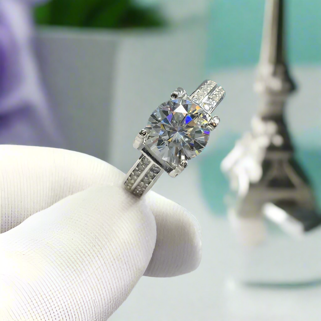 Round Cut Diamond Cow Head Engagement Ring-Evani Naomi Jewelry