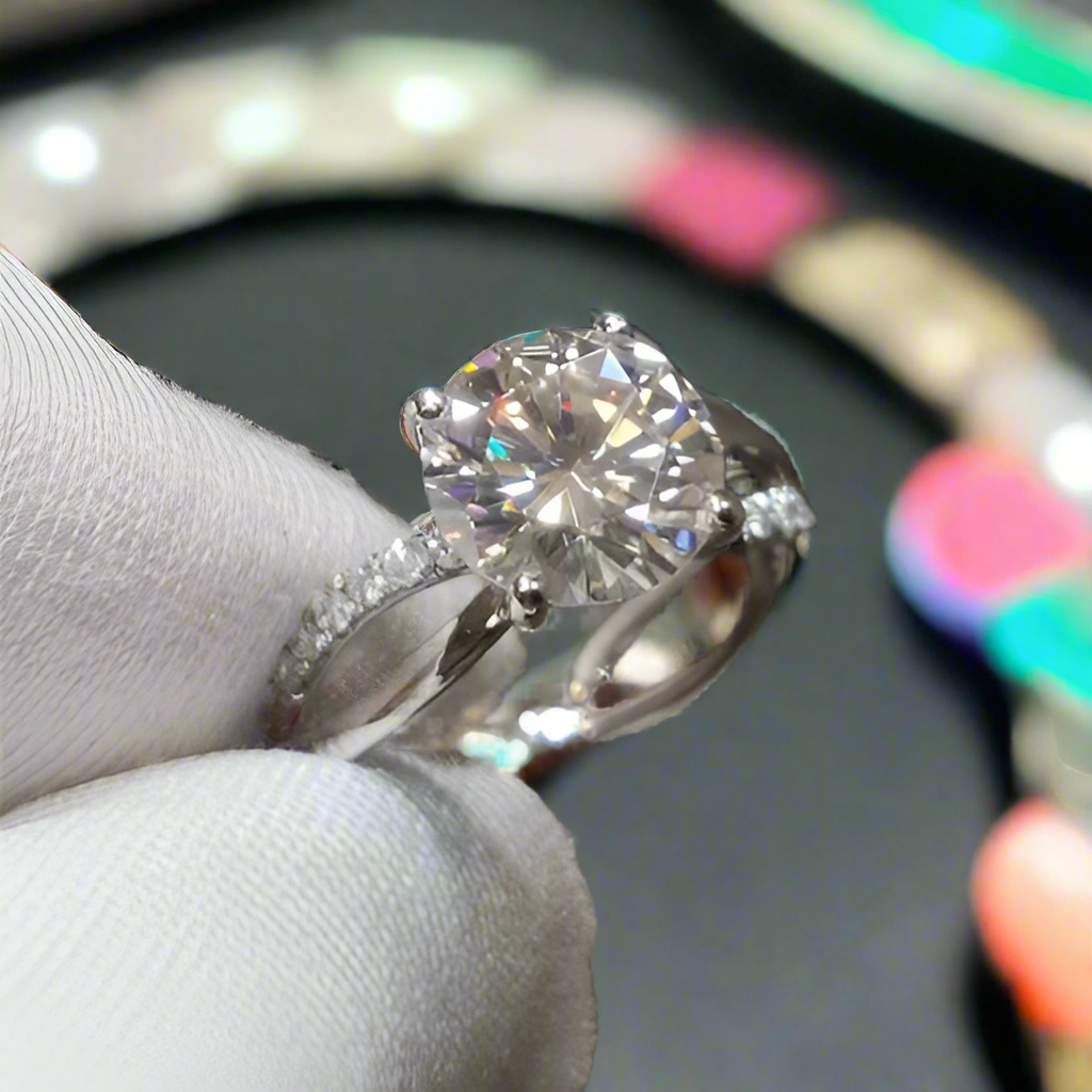 Round Cut Diamond Twist Band Engagement Ring-Evani Naomi Jewelry