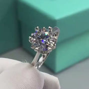 Round Cut 2.0 Ct Diamond with Snowflake Engagement Ring