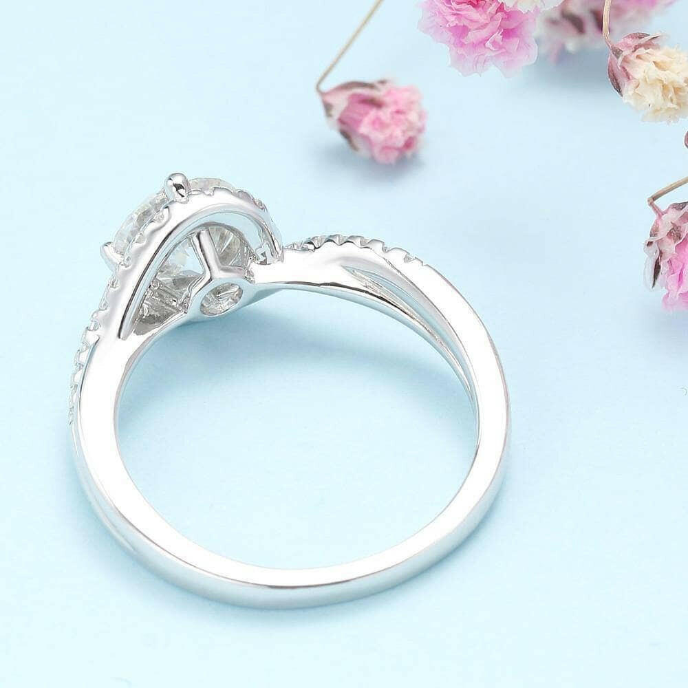1.0 ct Round Diamond Twist Band Engagement Ring-Evani Naomi Jewelry