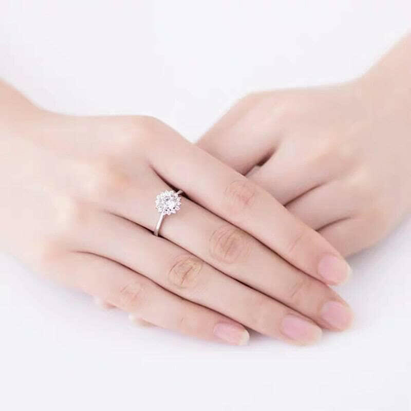 1.00 ct Sunflower Shaped Halo Diamond Engagement Ring-Evani Naomi Jewelry