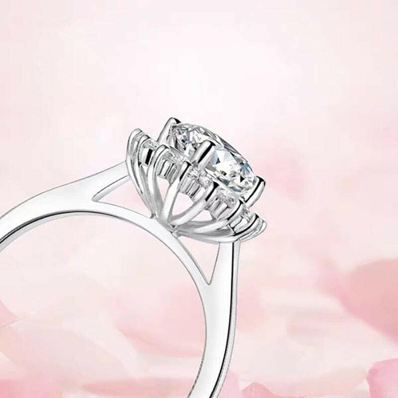 1.00 ct Sunflower Shaped Halo Diamond Engagement Ring-Evani Naomi Jewelry