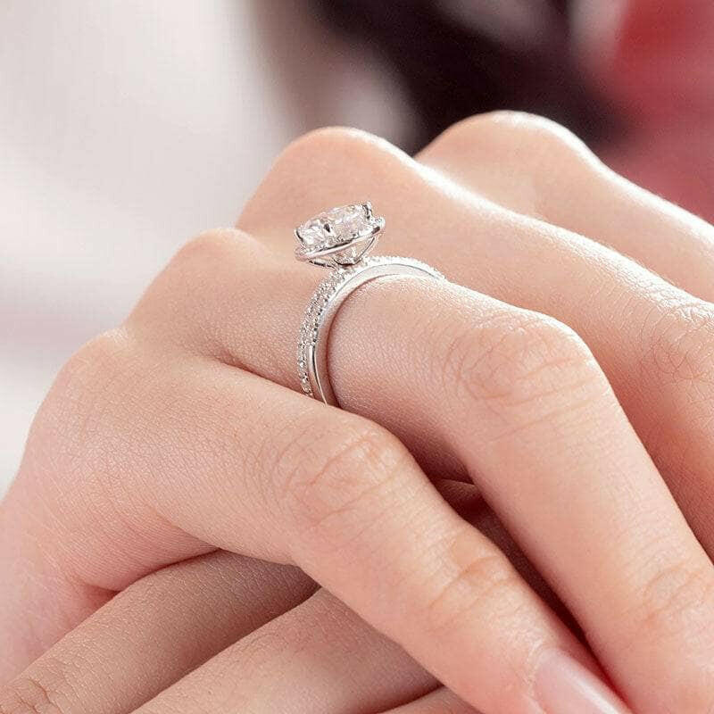 1.51 ct Round Diamond Halo Dainty Ring Set-Evani Naomi Jewelry