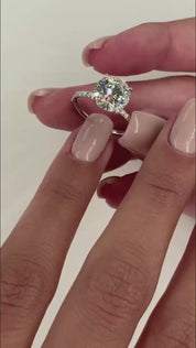 2.0 Ct Classic Round Cut Diamond Engagement Ring