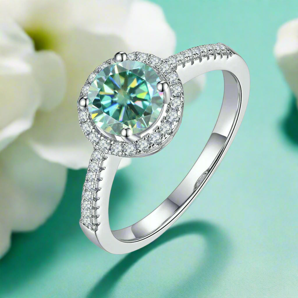 Classic 1.00 ct Round Delicate Halo Diamond Engagement Ring-Evani Naomi Jewelry