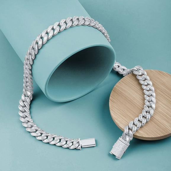 Modern Fine Necklaces