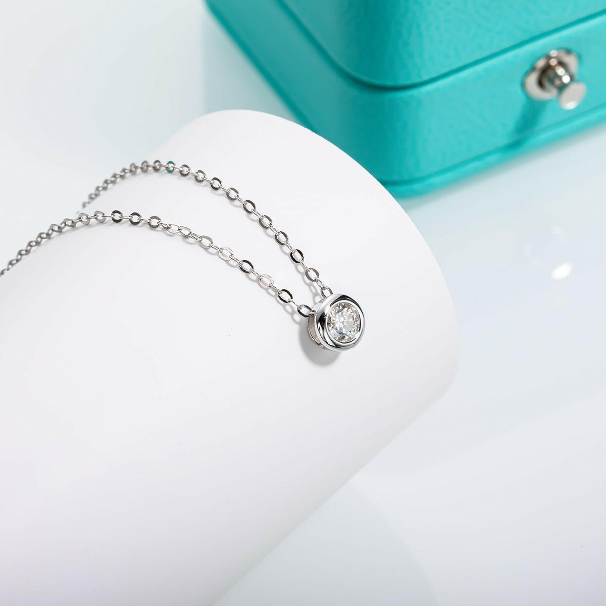 0.3ct Diamond Round Brilliant Cutting Necklaces-Evani Naomi Jewelry