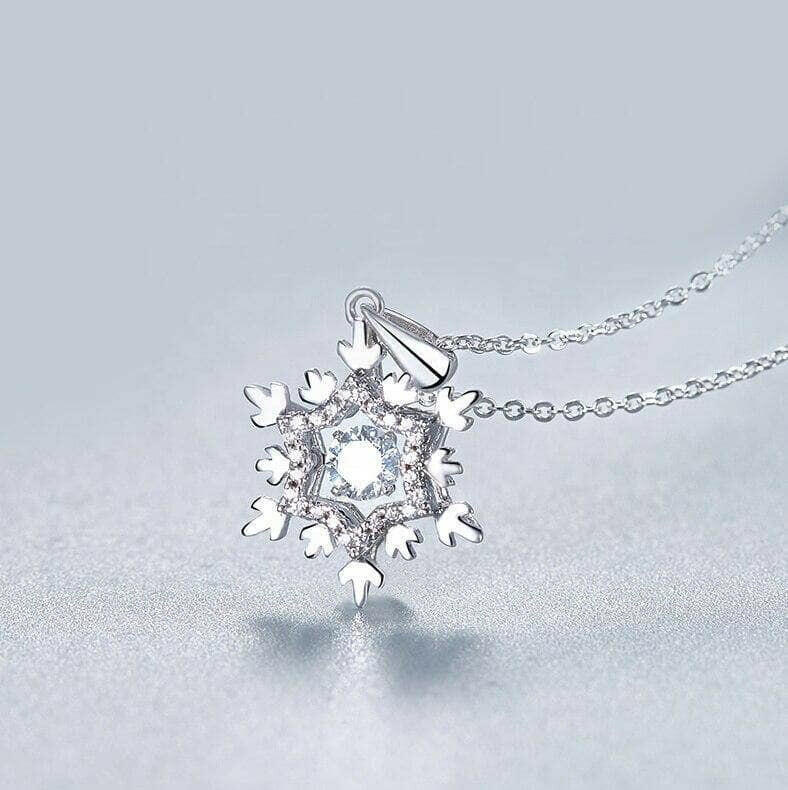 0.5 Ct Round Diamond Pendant Necklace with Snowflake-Evani Naomi Jewelry