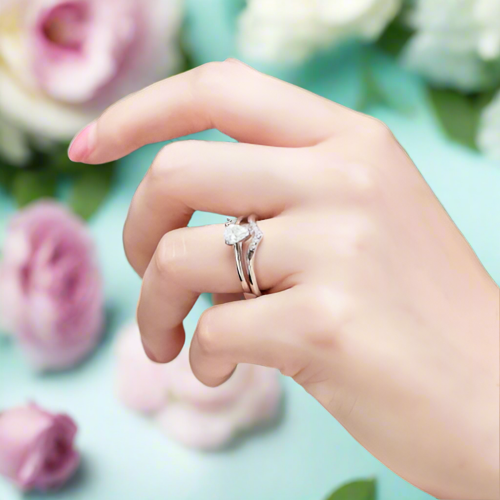 0.8 Ct Pear Cut Diamond Engagement Ring Set-Evani Jewelry