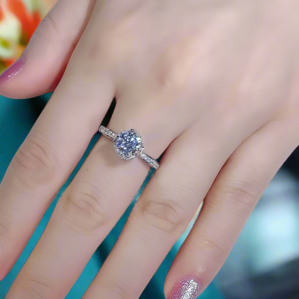 14k White Gold 1.0 Ct Round Cut Engagement Ring-Evani Jewelry