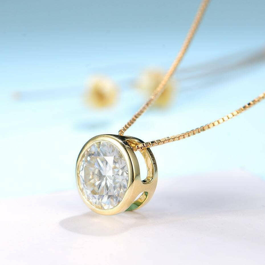 18K Yellow Gold 5.0 Ct Round Diamond Pendant Necklace-Evani Naomi Jewelry