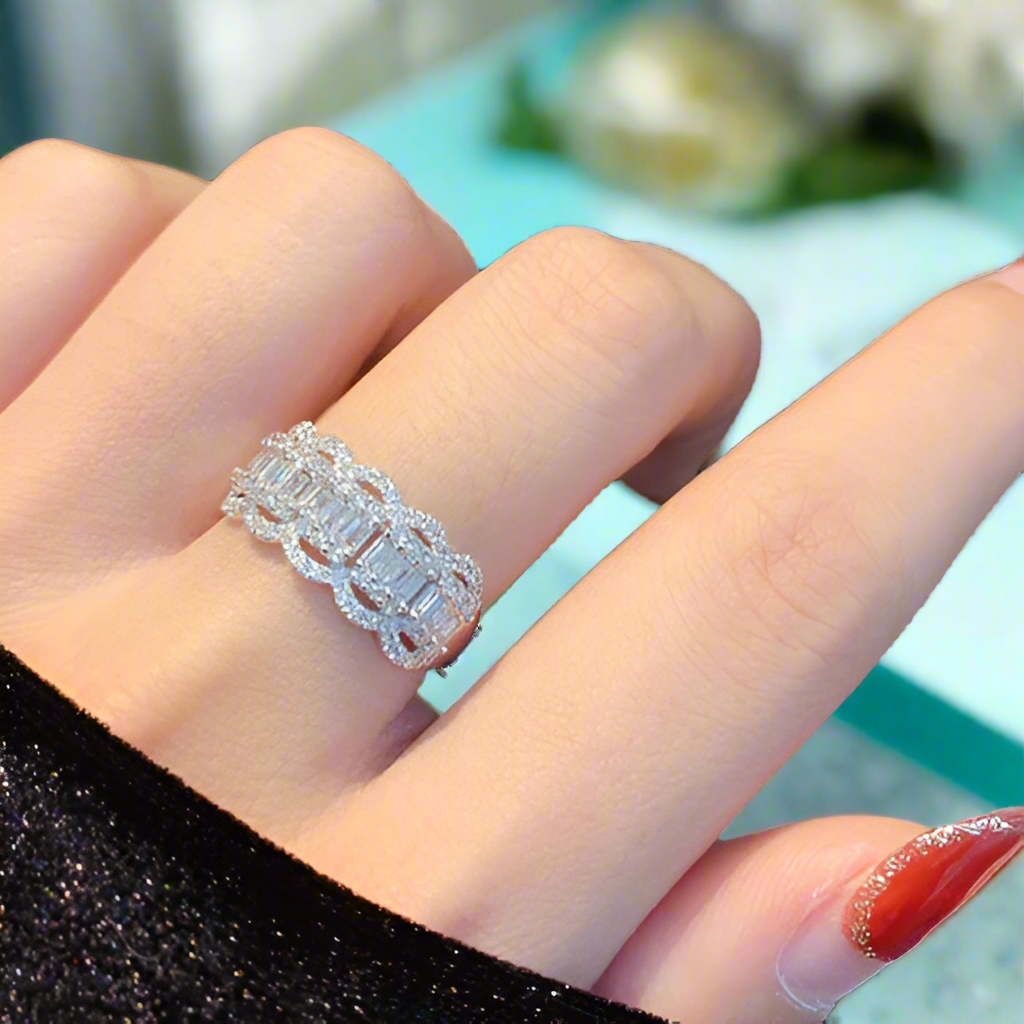 18k Solid Gold Diamond Wedding Band-Evani Naomi Jewelry