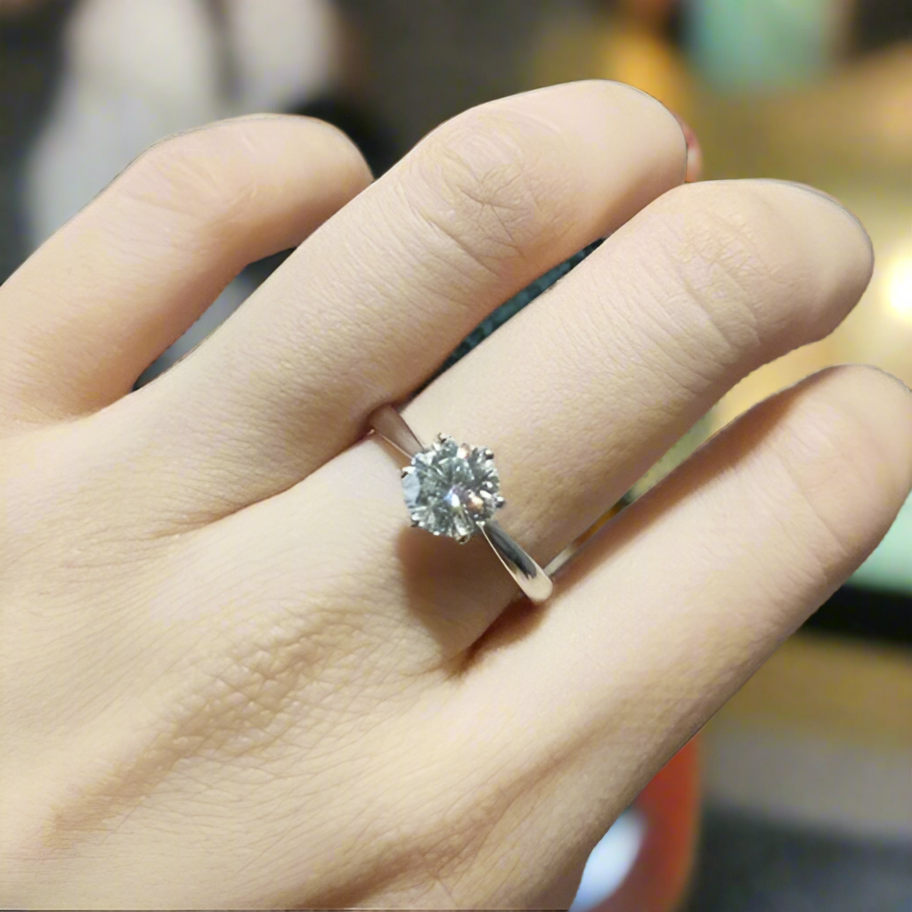 18k White Gold 1.0 Ct Round Cut Diamond Engagement Ring-Evani Jewelry