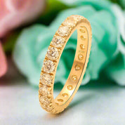 18k Yellow Gold Round Cut Diamond Wedding Band-Evani Naomi Jewelry
