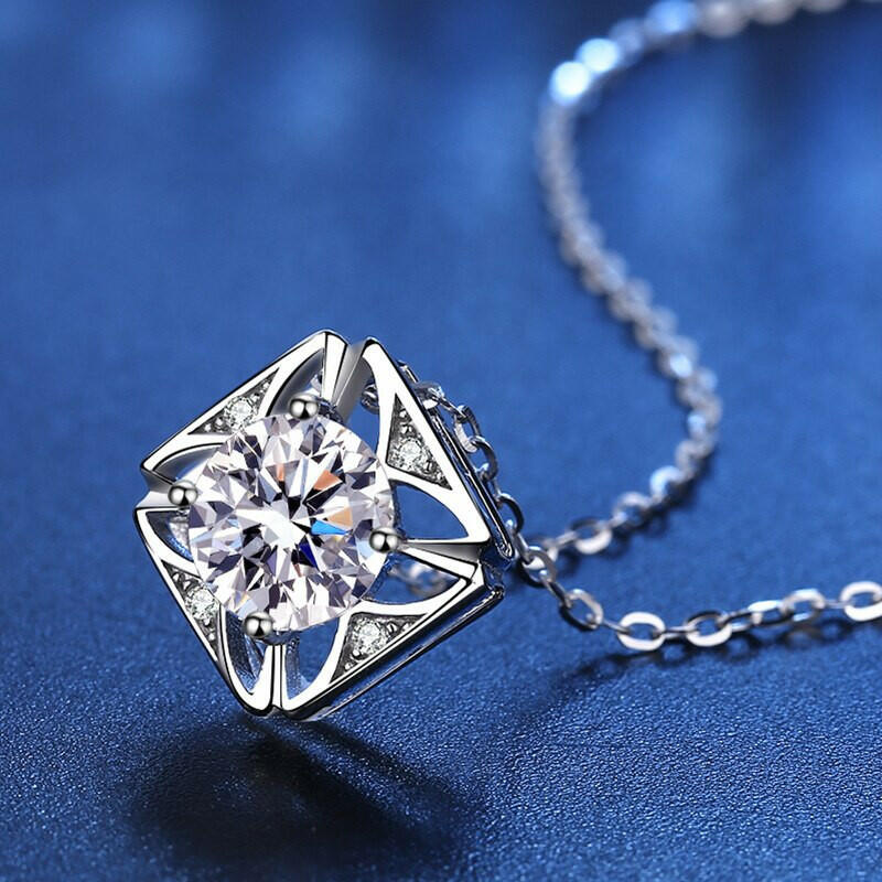 1.0 Ct Diamond Classic Pendant Necklace-Evani Naomi Jewelry