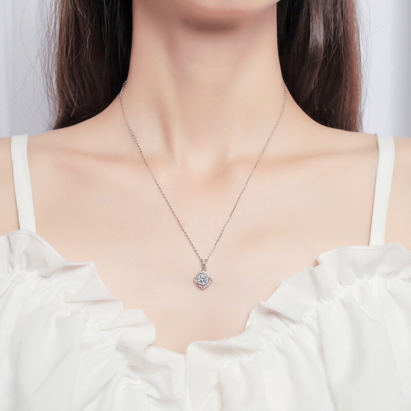 1.0 Ct Diamond Clavicle Pendant Necklace-Evani Jewelry