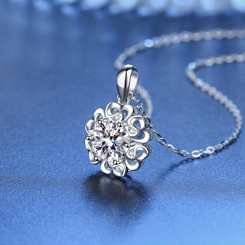 1.0 Ct Diamond Flower Pendant Necklace-Evani Naomi Jewelry