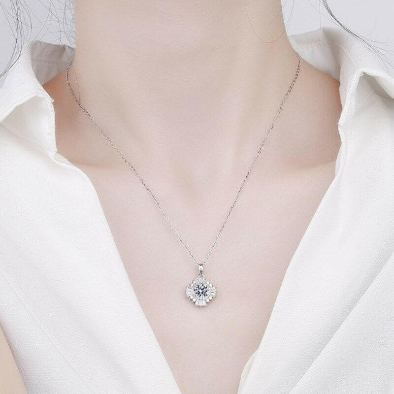1.0 Ct Diamond Sunflower Pendant Necklace-Evani Naomi Jewelry