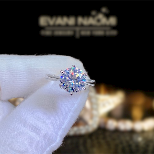1.0 Ct Round Cut Diamond Engagement Ring-Evani Jewelry
