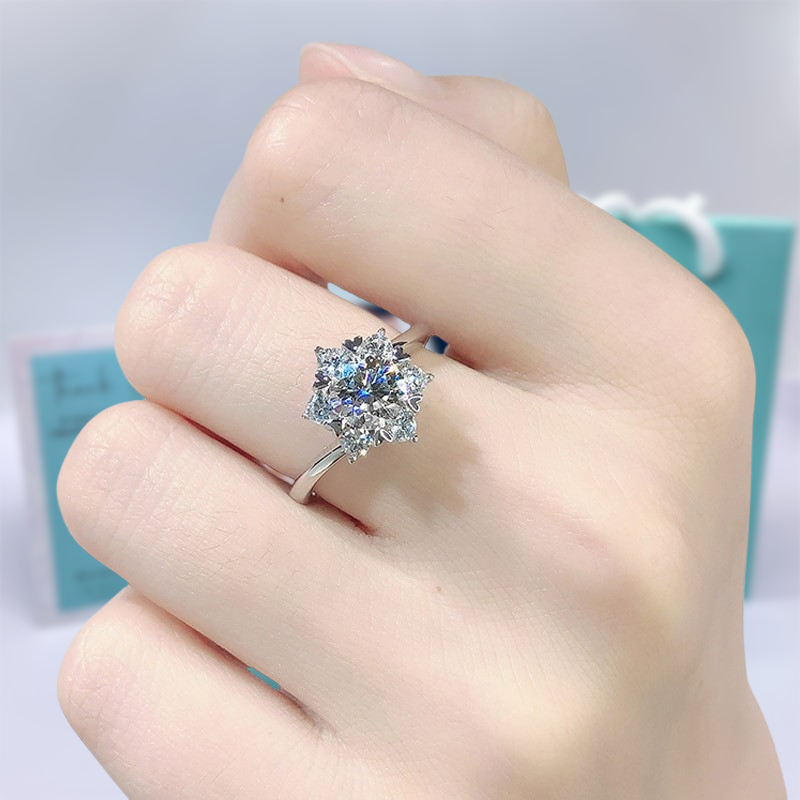 1.0 Ct Round Cut Halo Diamond Engagement Ring-Evani Jewelry