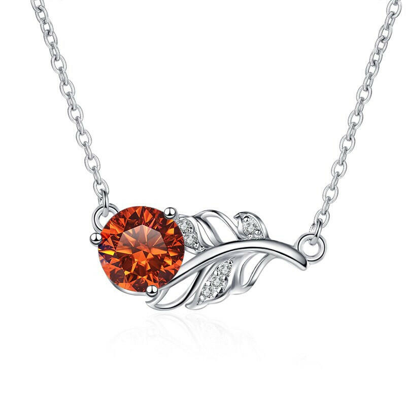 1.0 Ct Round Diamond Lucky Leaf Necklace-Evani Naomi Jewelry