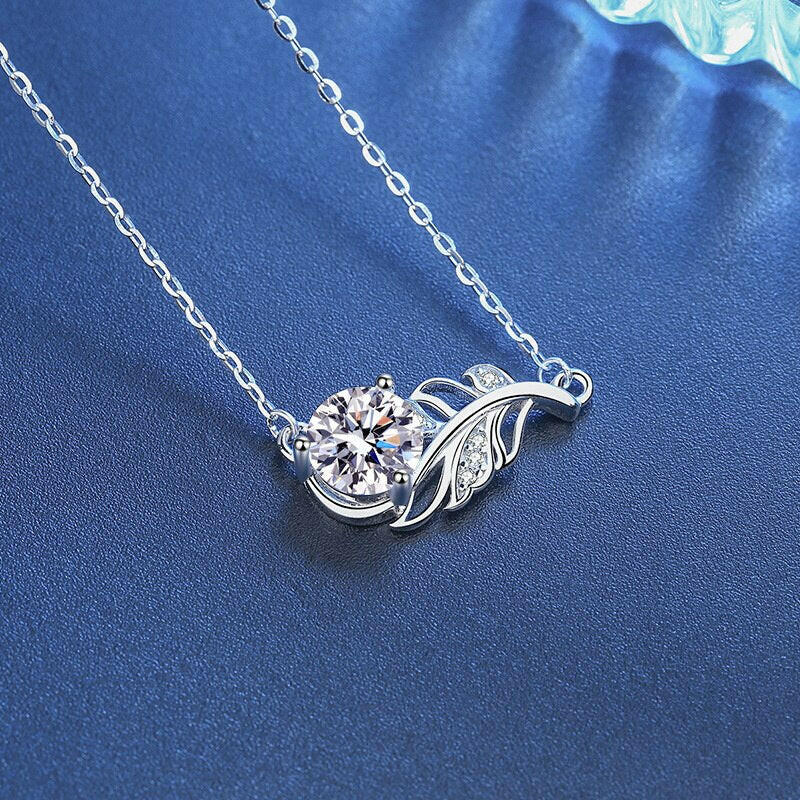 1.0 Ct Round Diamond Lucky Leaf Necklace-Evani Naomi Jewelry