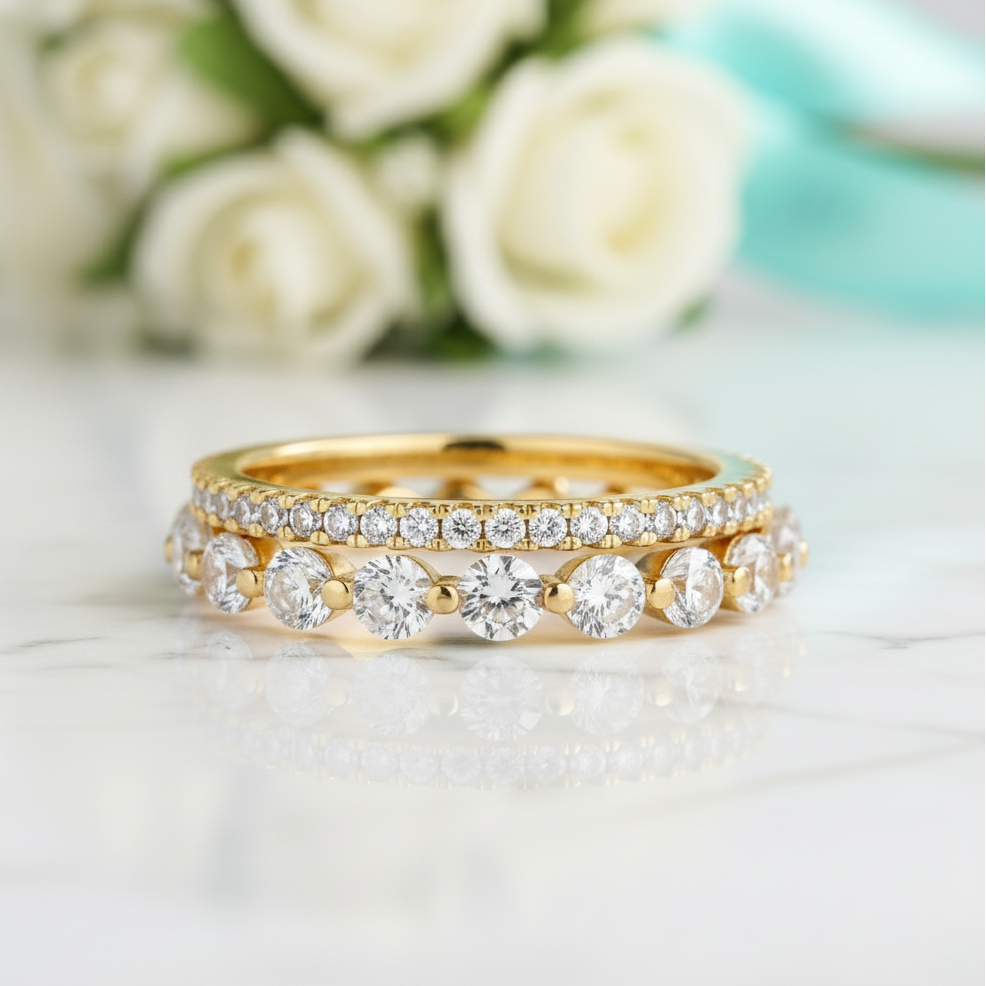 2 pcs Women's Stackable Yellow Gold Diamond OptionWedding Band Set