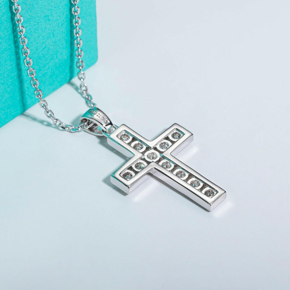 2.2 Cttw Diamond Cross Pendant Necklace-Evani Naomi Jewelry