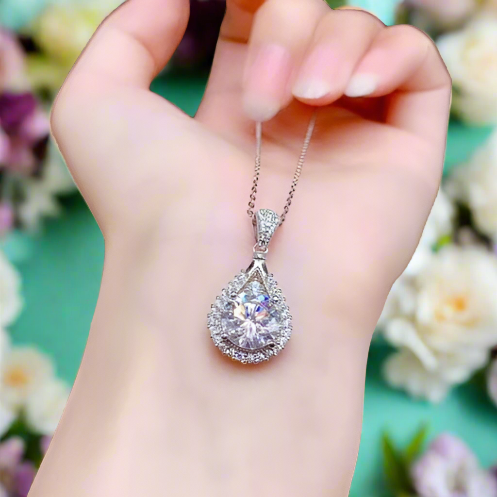 3.0 Ct Round Diamond Waterdrop Style Pendant Necklace-Evani Naomi Jewelry