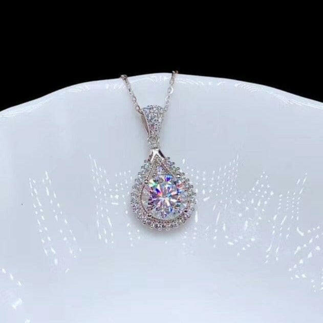 3.0 Ct Round Diamond Waterdrop Style Pendant Necklace-Evani Naomi Jewelry