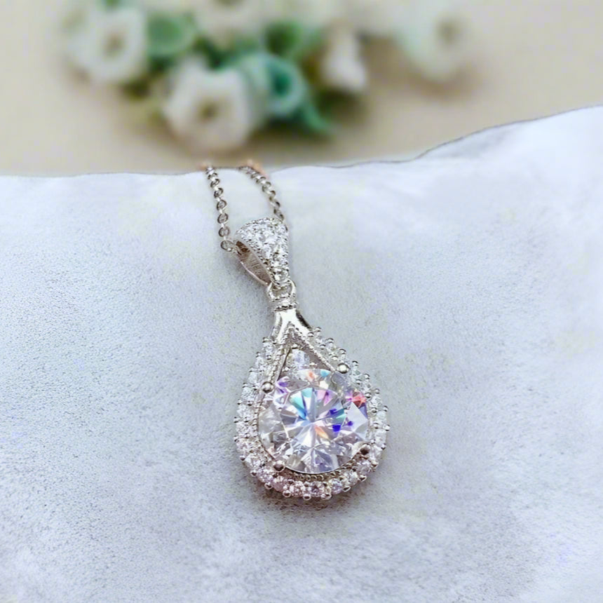 3.0 Ct Round Diamond Waterdrop Style Pendant Necklace-Evani Naomi Jewelry