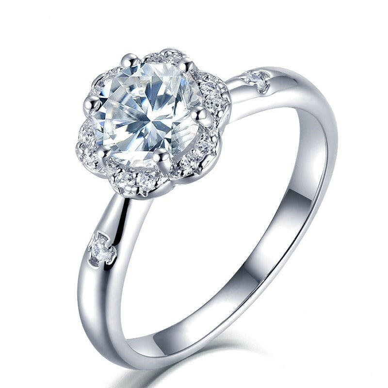 Classic 1.0 Ct Diamond Flower Shaped Engagement Ring-Evani Jewelry