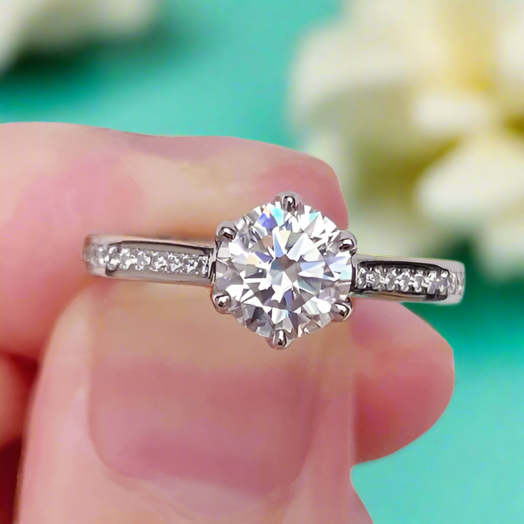Classic 1.0 Ct Round Cut Diamond Engagement Ring-Evani Jewelry