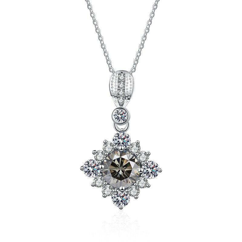 Classic 1.0 Ct Round Cut Diamond Pendant Necklace-Evani Naomi Jewelry