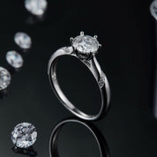 Classic 1.0 Ct Round Cut Diamond Ring-Evani Naomi Jewelry